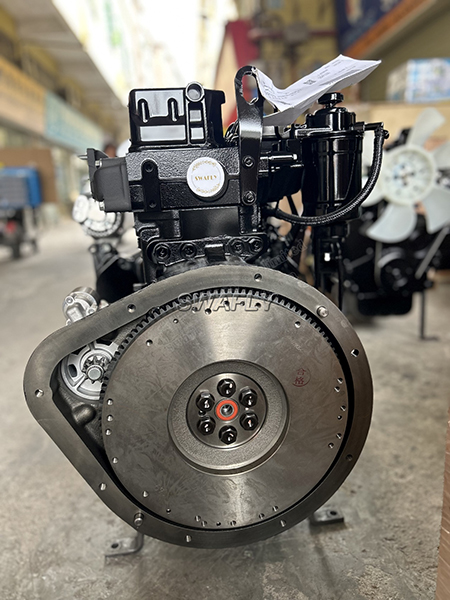 Motore Yanmar 4TNE98: un potente motore diesel per i carrelli elevatori